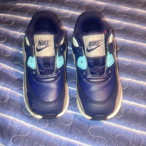Children’s ,Nike AIR MAX , size 8 T ,blue , gray and white ,Tennis shoe.